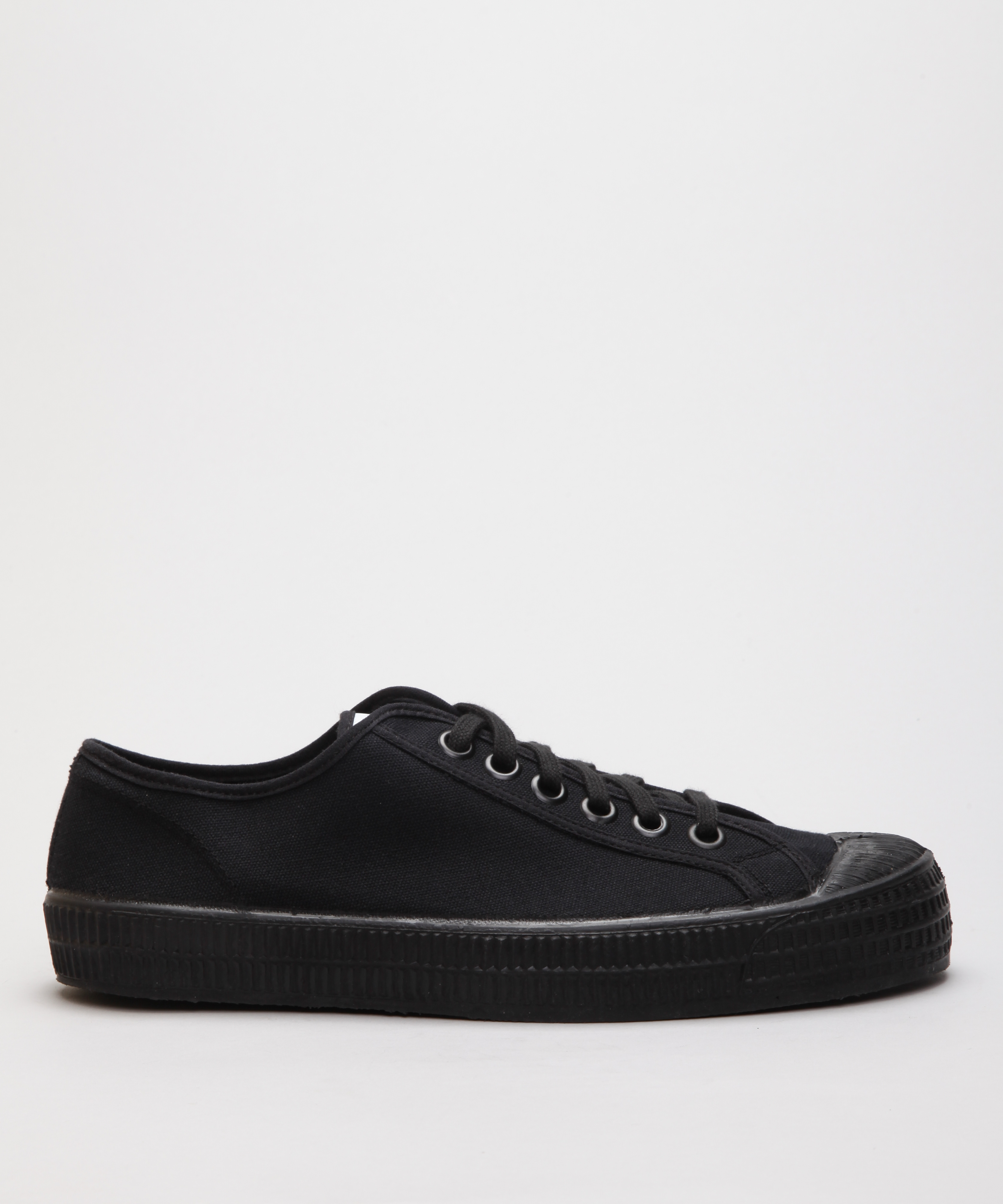 Novesta Star Master Black Shoes - Shoes Online - Lester Store